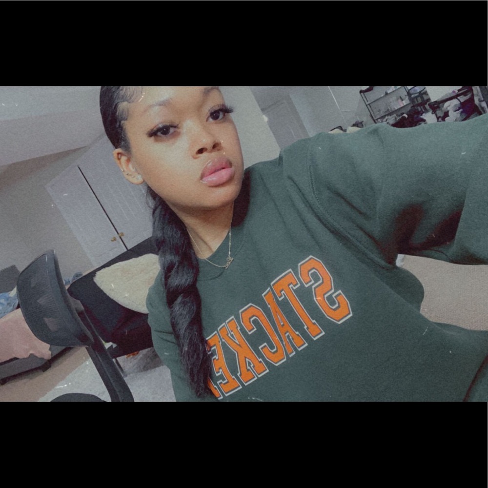 Sweatshirt - Picture 2 of 2